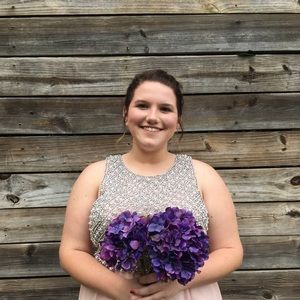 Meet your Posher, Taylar